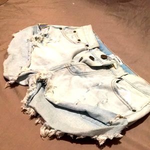 ONE X ONETEASPOON women’s distressed denim shorts.